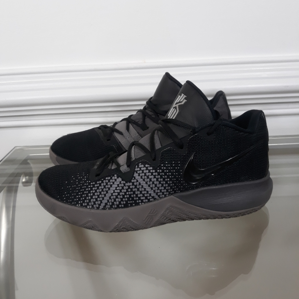 Nike Black and Gray Athletic Shoes